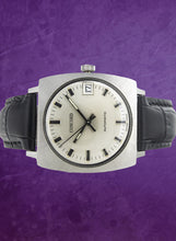 Load image into Gallery viewer, Concord Vintage Dress Watch (model: 1745)