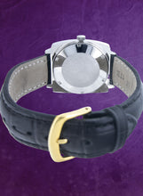Load image into Gallery viewer, Concord Vintage Dress Watch (model: 1745)