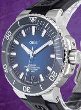 Load image into Gallery viewer, Oris Aquis Date Calibre 400 (model: 01 400 7763 4135-07 4 24 74EB)