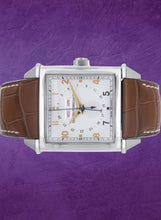 Load image into Gallery viewer, Girard-Perregaux Vintage 1945 Triple Calendar (Model: 25810)