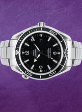 Load image into Gallery viewer, Omega Seamaster Planet Ocean (Model: 2200.5000)