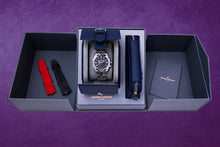 Load image into Gallery viewer, Vacheron Constantin Overseas Dual Time (Model: 7920V/210A-B546)