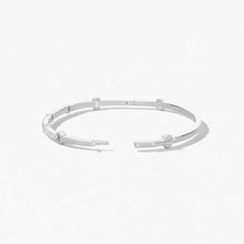 Load image into Gallery viewer, Hearts On Fire Copley Diamond Bangle