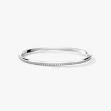Load image into Gallery viewer, Hearts On Fire Barre Pavé Bangle