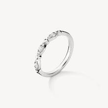 Load image into Gallery viewer, Hearts On Fire Regal Bead Diamond Band