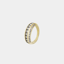 Load image into Gallery viewer, Royal Estate 3 Sided Diamond Ring
