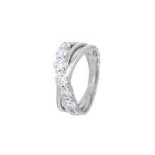 Load image into Gallery viewer, Royal Estate Hearts On Fire Intertwined Diamond Ring