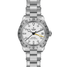 Load image into Gallery viewer, black-bay-pro