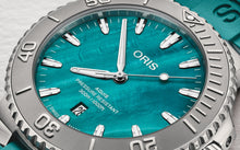Load image into Gallery viewer, Oris Aquis New York Harbor Limited Edition II Watch