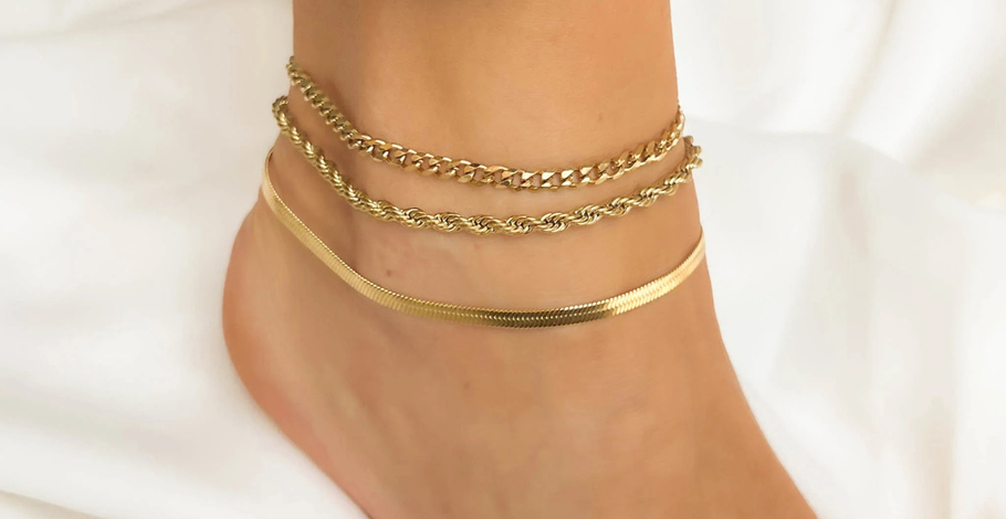 Ankle Bracelets: Meaning, Style & How to Choose the Right One for You