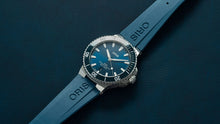 Load image into Gallery viewer, Oris Aquis Date
