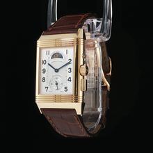 Load image into Gallery viewer, Jaeger Le-Coultre Reverso Geographique (Model: 270.2.58)
