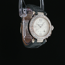 Load image into Gallery viewer, Cartier Pasha (Model: WJ1016M9)
