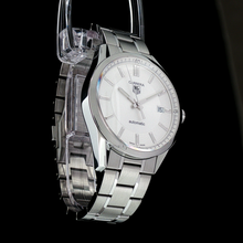 Load image into Gallery viewer, TAG Heuer Carrera (Model: WV211A-0)
