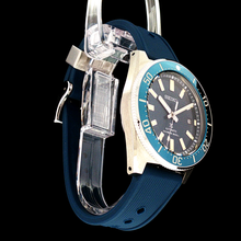Load image into Gallery viewer, Seiko Prospex (Model: SLA065)
