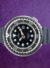 Load image into Gallery viewer, Seiko Prospex (model: SLA041)
