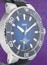 Load image into Gallery viewer, Oris Aquis Date Calibre 400 (model: 01 400 7763 4135-07 4 24 74EB)
