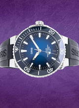 Load image into Gallery viewer, Oris Aquis Date Calibre 400 (model: 01 400 7763 4135-07 4 24 74EB)
