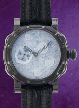 Load image into Gallery viewer, Romain Jerome Moondust-DNA (model: MW.FB.BBBB.00.BB)
