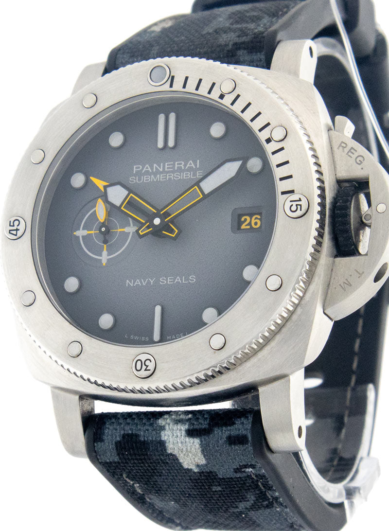 Panerai Submersible GMT