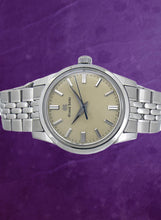 Load image into Gallery viewer, Grand Seiko Elegance (model: SBGW235)
