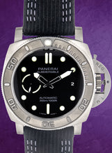 Load image into Gallery viewer, Panerai Submersible (model: PAM00984)
