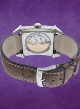 Load image into Gallery viewer, Girard-Perregaux Vintage 1945 Triple Calendar (Model: 25810)
