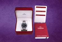 Load image into Gallery viewer, Omega Seamaster Planet Ocean (Model: 2200.5000)
