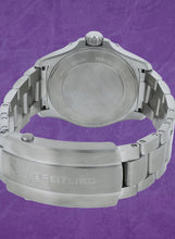 Load image into Gallery viewer, Breitling Avenger 42 (Model: A17328)
