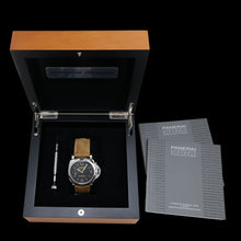Load image into Gallery viewer, Panerai Luminor (Model: PAM 422)

