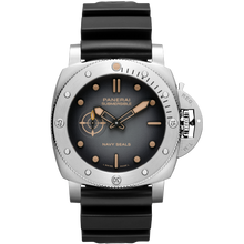 Load image into Gallery viewer, Panerai Submersible QuarantaQuattro Navy SEALs
