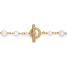Load image into Gallery viewer, Pearl Classics Toggle Chain Bracelet in 18K Yellow Gold, 4.5mm
