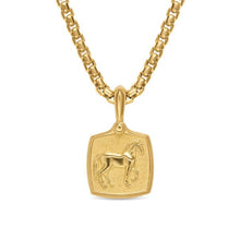 Load image into Gallery viewer, Petrvs Horse Amulet in 18K Yellow Gold, 15.8mm
