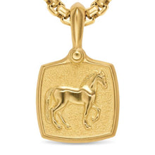 Load image into Gallery viewer, Petrvs Horse Amulet in 18K Yellow Gold, 15.8mm
