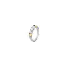 Load image into Gallery viewer, Vault Collection Ribbed 3 Stone Band
