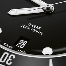 Load image into Gallery viewer, Oris Divers Date 39mm – Black Dial on Stainless Steel Bracelet
