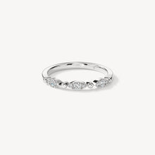 Load image into Gallery viewer, Hearts On Fire Regal Bead Diamond Band
