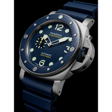 Load image into Gallery viewer, Panerai Submersible QuarantaQuattro Mike Horn
