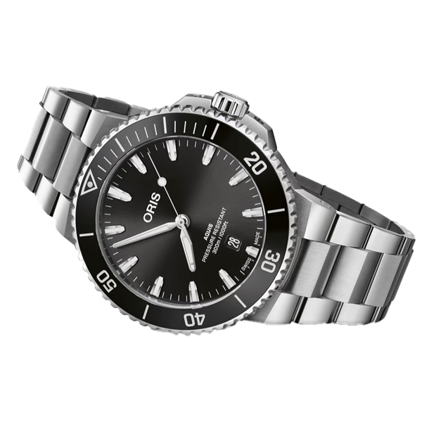 Oris Aquis Date - Black