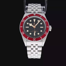 Load and play video in Gallery viewer, Tudor Black Bay 41 (Model: 7941A1A0RU-0003)
