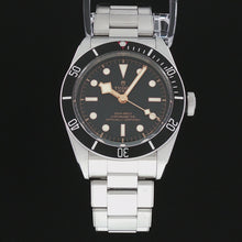 Load and play video in Gallery viewer, Tudor Black Bay (Model: 79230N-0009)
