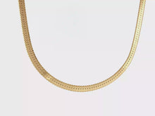 Load and play video in Gallery viewer, Royal Estate Classic Herringbone Chain Necklace in Yellow Gold
