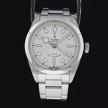 Load and play video in Gallery viewer, Tudor Black Bay 36 (Model: 79500)
