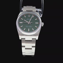 Load and play video in Gallery viewer, Rolex Oyster Perpetual 34 (Model: 114200)
