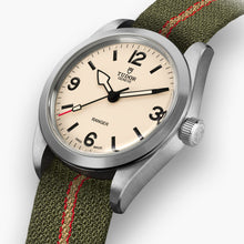 Load image into Gallery viewer, Tudor Ranger 36mm steel case Beige domed dial
