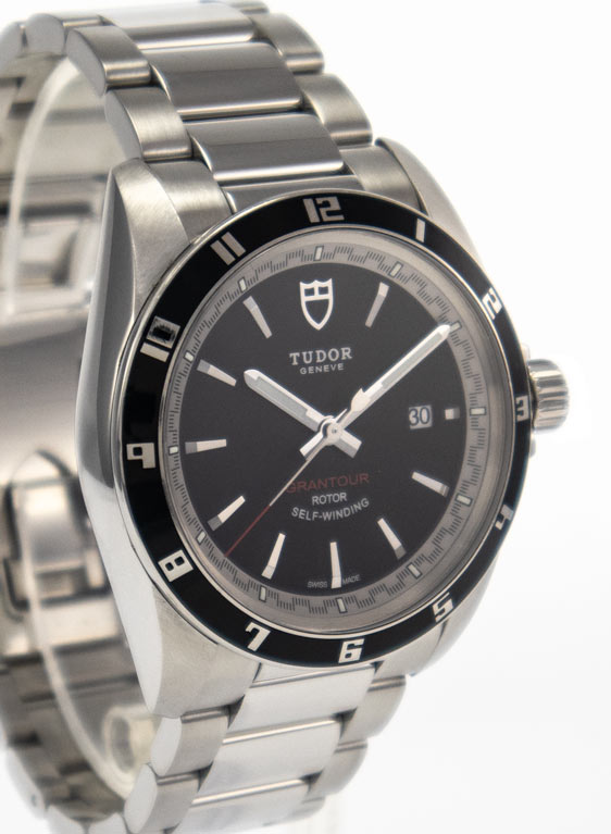 Tudor grand outlet tour date