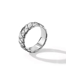 Load image into Gallery viewer, Sculpted Cable Contour Band Ring in 18K Yellow Gold
